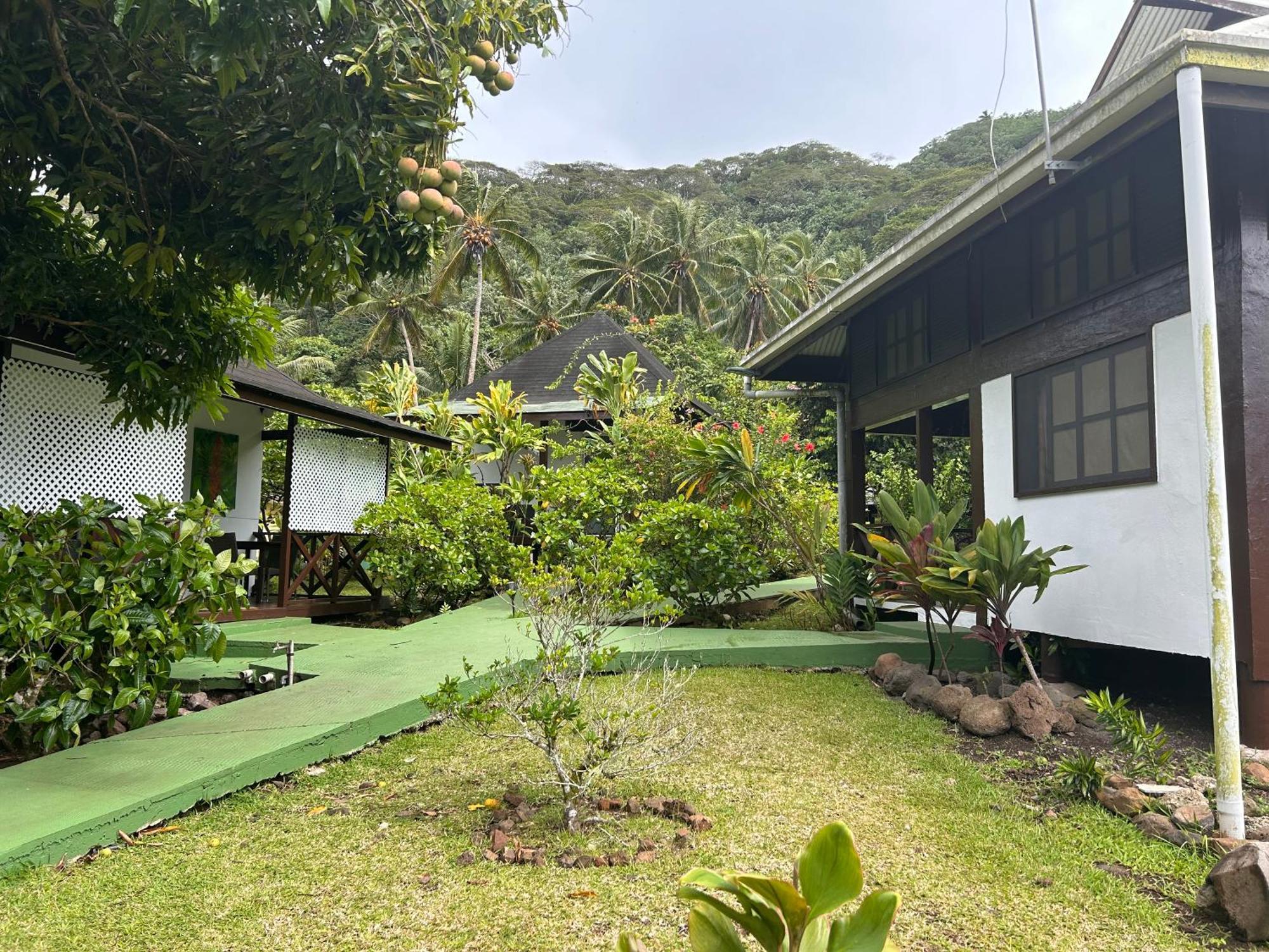 Pension Hibiscus Taha'A Vaitoare  エクステリア 写真