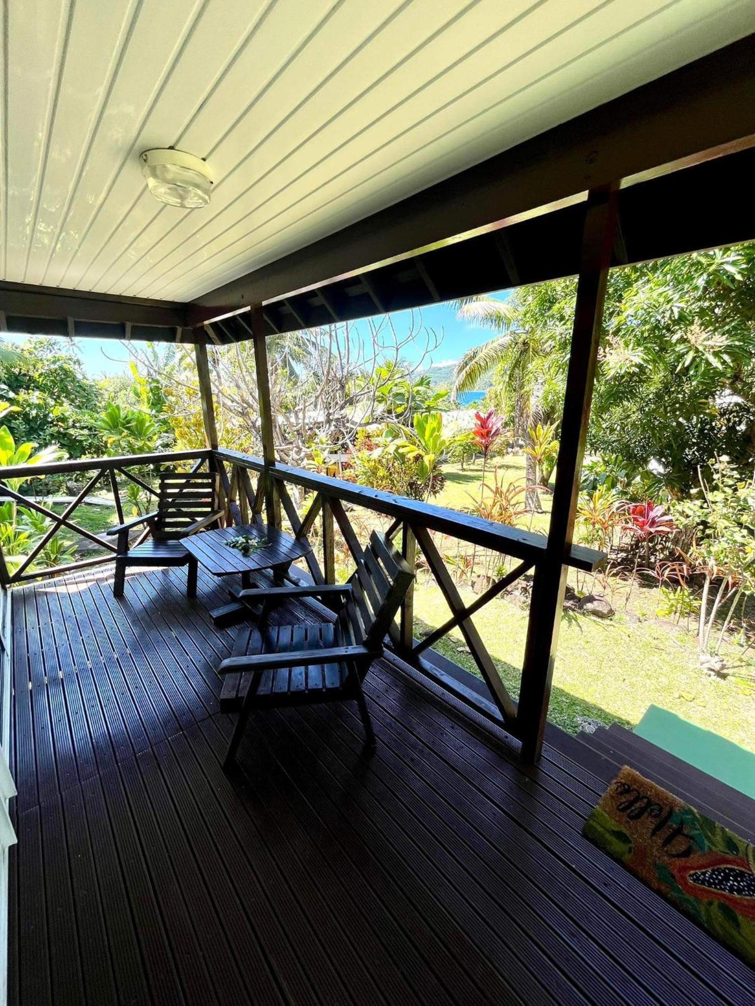 Pension Hibiscus Taha'A Vaitoare  エクステリア 写真